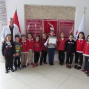 Kasım ayının Kitap Kurtları, Gurmeleri ve En Temiz Sınıfları belgelerini aldı.Öğrencilerimizi tebrik ediyoruz